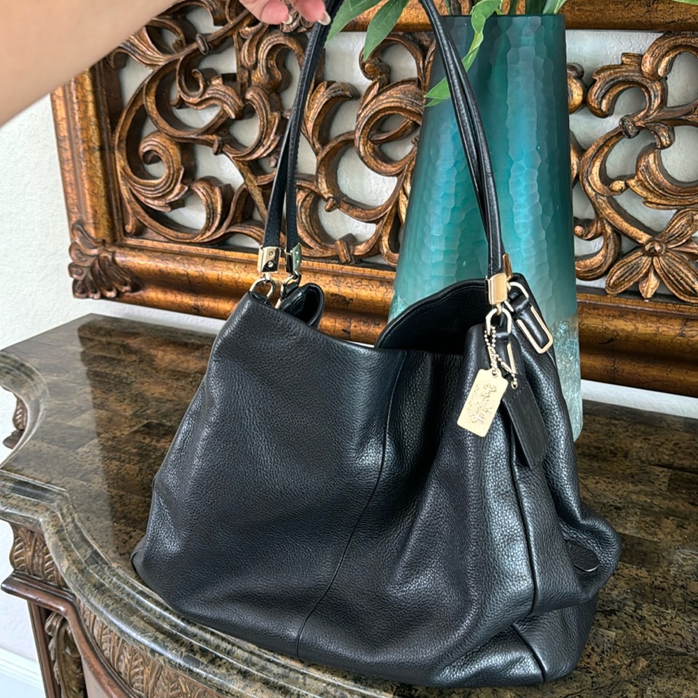 Coach shoulder bag